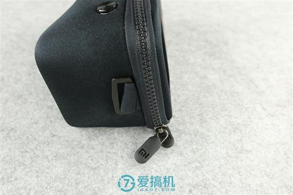 小米VR眼镜玩具版体验:年轻人的第一款VR?