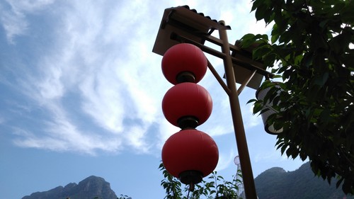 中兴AXON拍照体验：细节和弱光表现好 