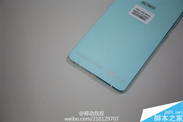 仅5mm 这就是全球最薄的手机