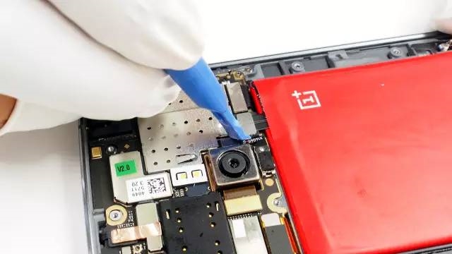 一加手机2拆解报告：做工给力 布局合理