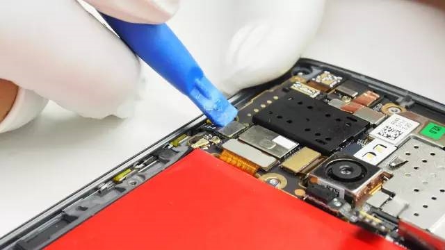 一加手机2拆解报告：做工给力 布局合理