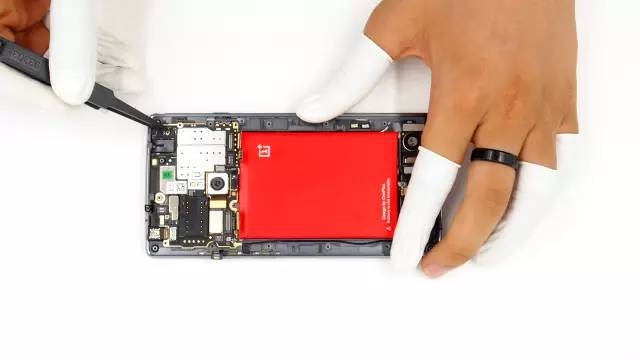 一加手机2拆解报告：做工给力 布局合理