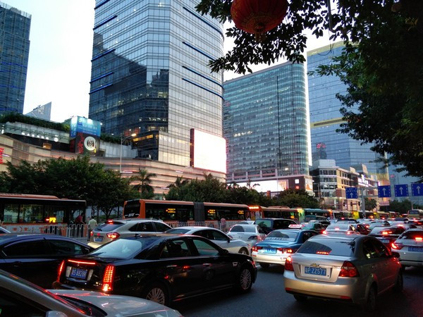 国产旗舰对决 荣耀7和一加2对比对比评测