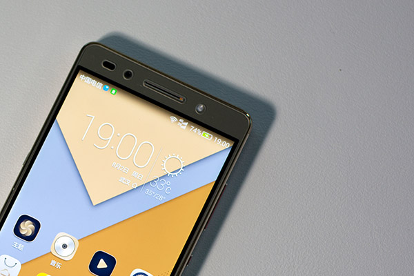 荣耀7全网通性能评测：UI/跑分/续航/拍照