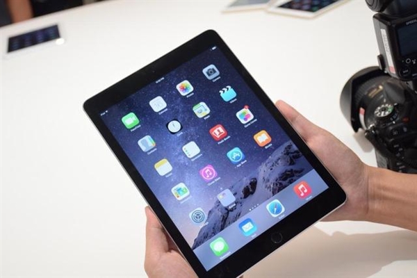 谁更强?Nexus 9对决iPad Air 2