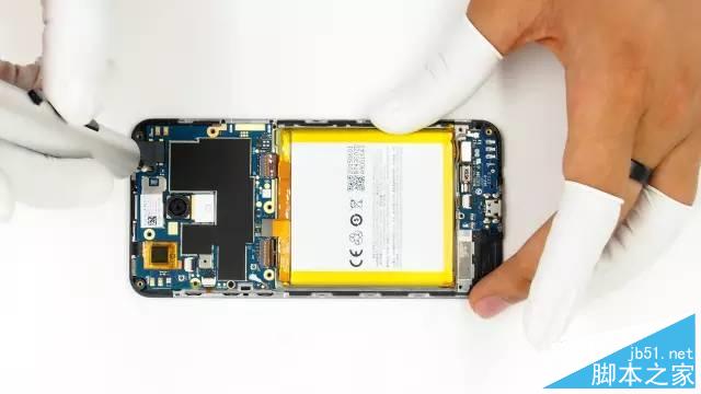 魅族魅蓝2完全拆解：成本控制下的良心之作！