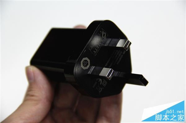 小米4i对比小米4图赏：更薄更轻巧！