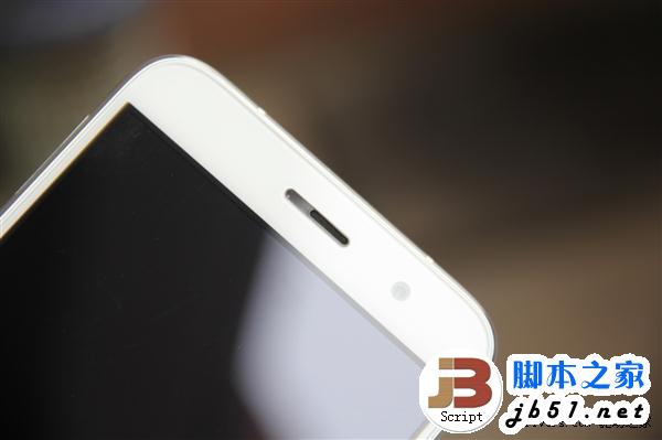 1799元ZUK Z1对比图赏：iPhone 6醉了