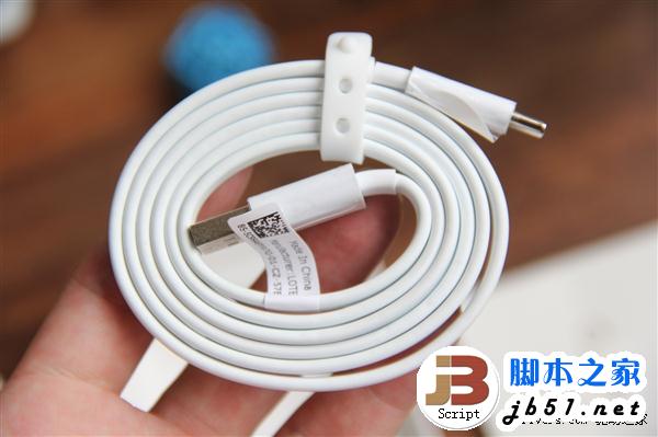 1799元ZUK Z1对比图赏：iPhone 6醉了