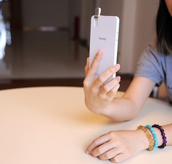 荣耀7i和三星edge+哪个好（区别对比评测）