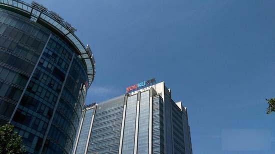 联想P1评测：长续航64位八核智能强机 