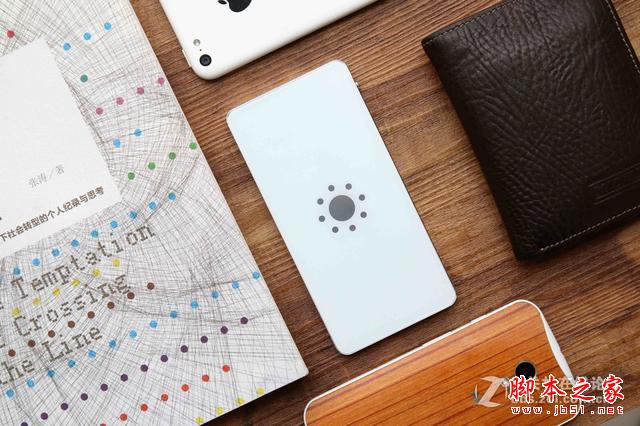 iPhone也能无线充电?WiPack无线充电移动电源真牛叉