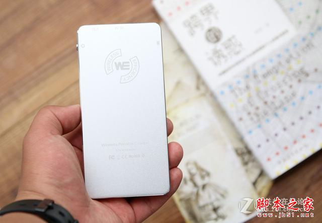 iPhone也能无线充电?WiPack无线充电移动电源真牛叉