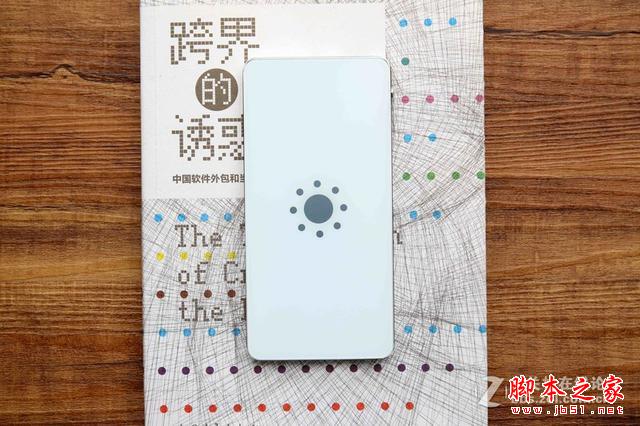 iPhone也能无线充电?WiPack无线充电移动电源真牛叉