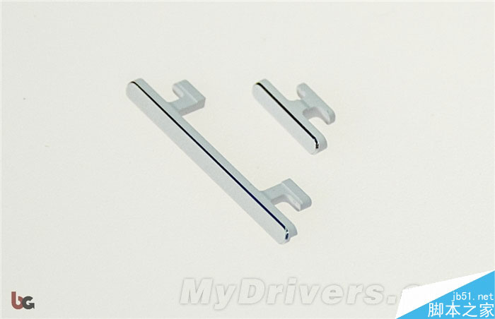 漂亮！白色版1799元魅族MX4真机拆解