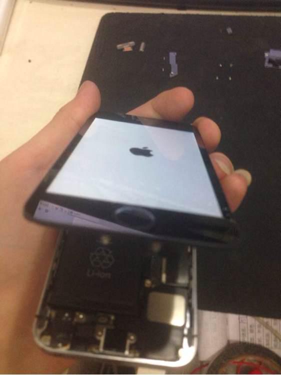 网友耗费一周时间：手工组装了一台iPhone5s 太炫了！