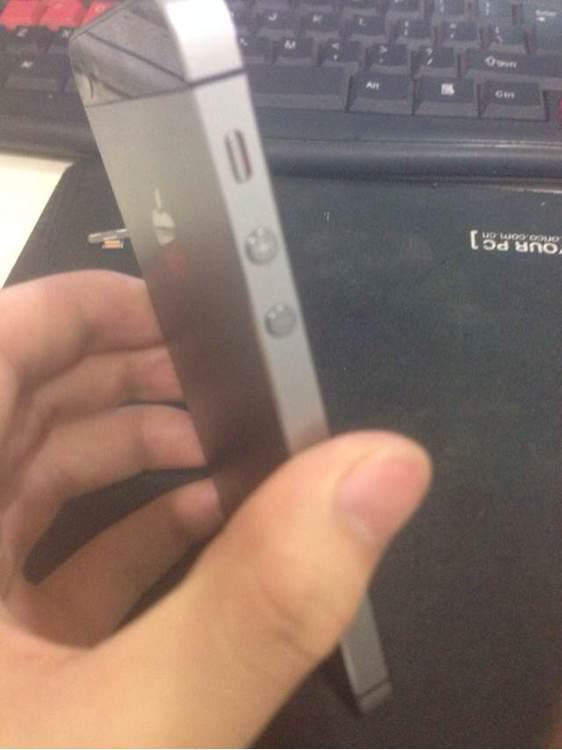 网友耗费一周时间：手工组装了一台iPhone5s 太炫了！