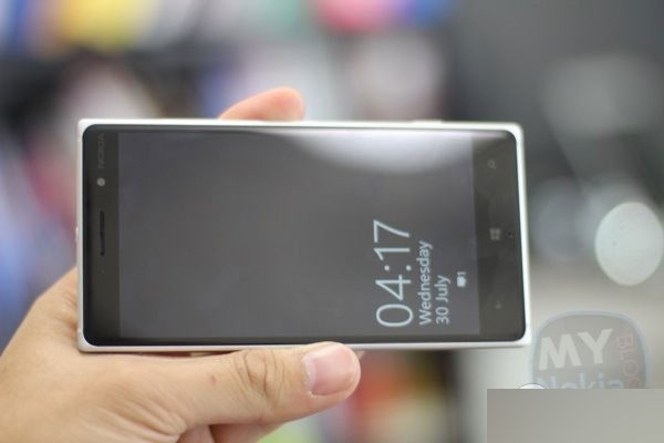 诺基亚Lumia830开箱上手初体验