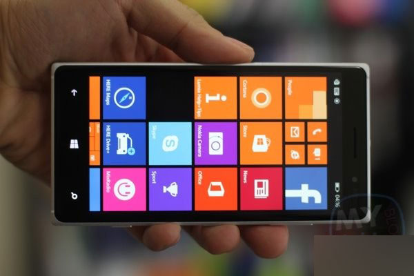 诺基亚Lumia830开箱上手初体验