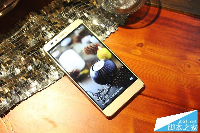 红米魅蓝都卖不下去了! 千元新霸主荣耀畅玩5X纯美图赏