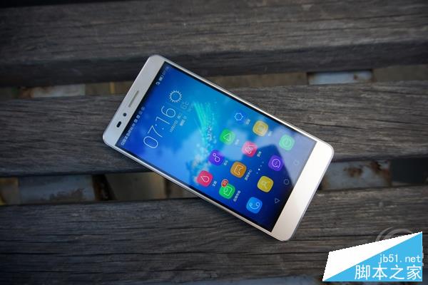 3GB内存！荣耀畅玩5X评测：千元大杀器