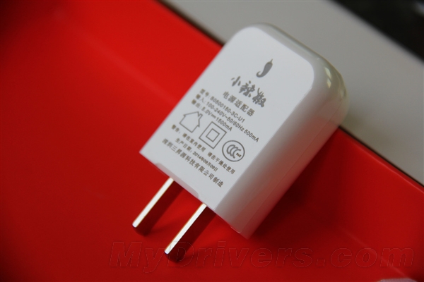 1999元/蜀锦后壳 小辣椒5 Pro图赏