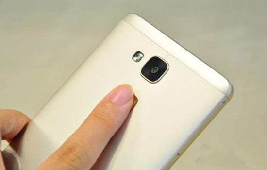 魅族MX4 Pro超霸气:指纹识别体验完爆华为Mate7