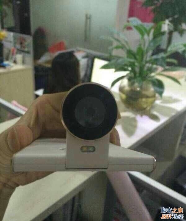 土豆手机真机照曝光：摄像头奇葩