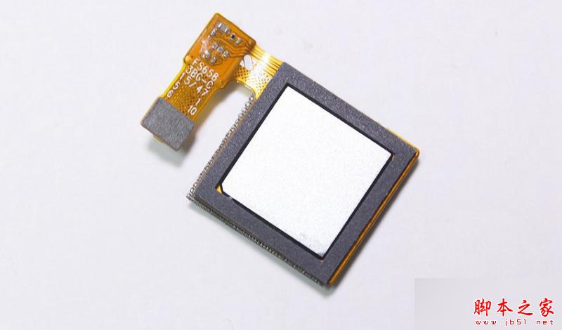 指纹芯片。该指纹识别模块采用2.0技术,认假率低于1/50000,不仅支持熄屏解锁、指纹拍照、指纹加密、指纹9宫格等功能,还具有自学习特性,越用越灵敏。