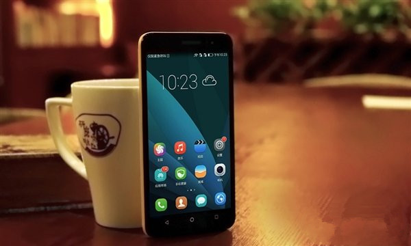 华为全网通手机真机图赏：摄像头真个性