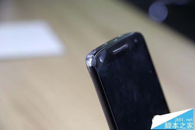 5000元重磅旗舰对撕:MotoX极对比LGV10