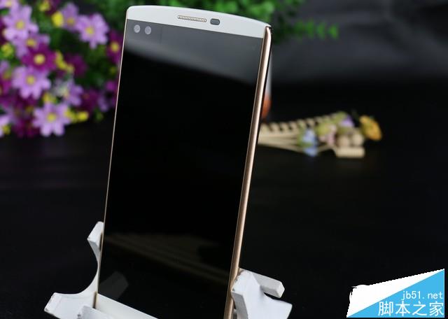 5000元重磅旗舰对撕:MotoX极对比LGV10