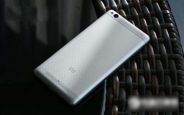 红米3和坚果手机哪个？红米3与坚果U1区别对比