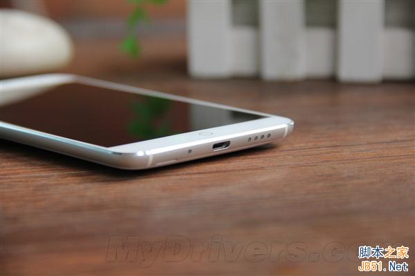 四个兄弟凑齐了！银翼版魅族MX4对比图赏