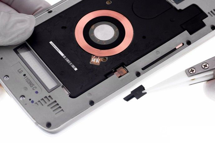 moto x极做工怎么样 moto x极拆解评测