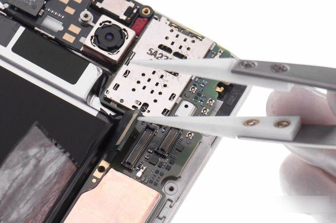 moto x极做工怎么样 moto x极拆解评测