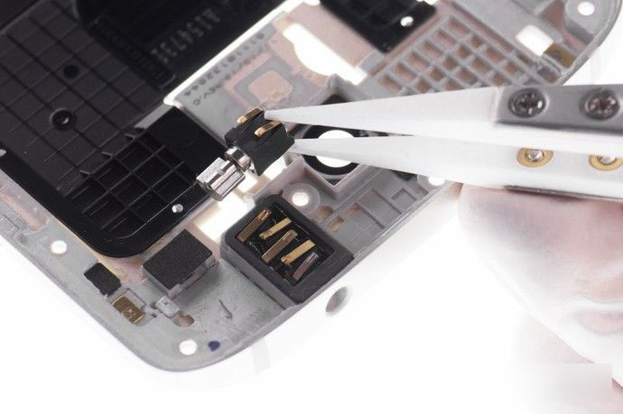 moto x极做工怎么样 moto x极拆解评测