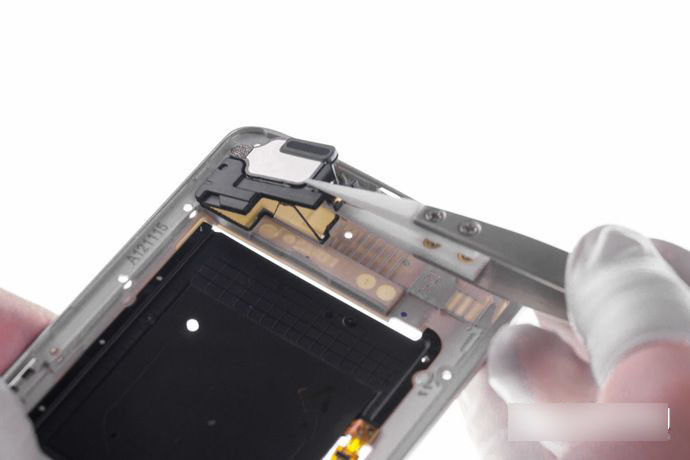 moto x极做工怎么样 moto x极拆解评测