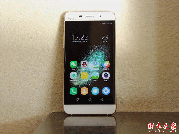 最薄的全网通手机 ivvi 小i Plus评测 