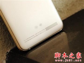 最薄的全网通手机 ivvi 小i Plus评测