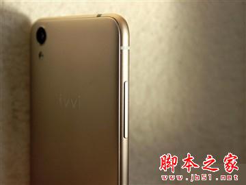 最薄的全网通手机 ivvi 小i Plus评测