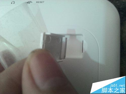 紫光电子(mz68)平板怎么安装SD卡