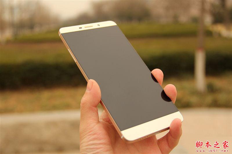 全球首款骁龙820手机 乐视乐Max Pro评测