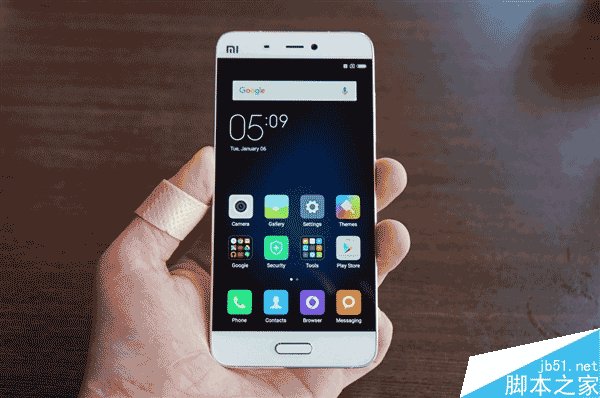 小米5白色版和黑色版对比 