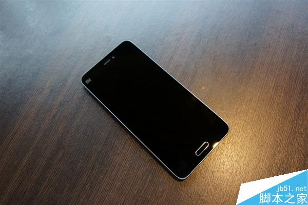 小米5白色版和黑色版对比 