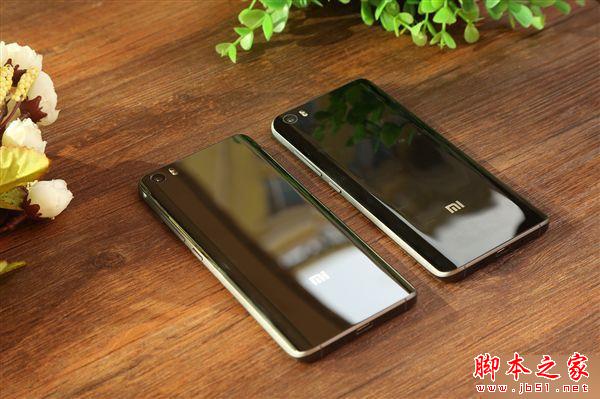 小米5陶瓷vs.玻璃真机对比图赏:差别这么大!