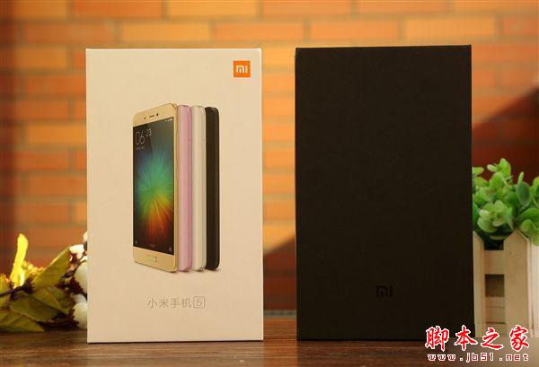 小米5陶瓷vs.玻璃真机对比图赏:差别这么大!