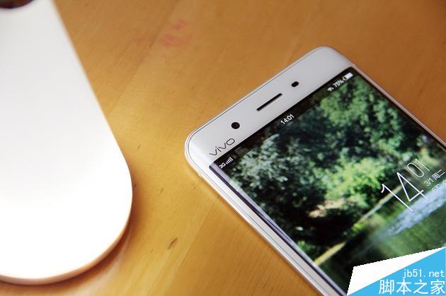 骁龙652曲面屏卖3698!vivo Xplay5首发评测