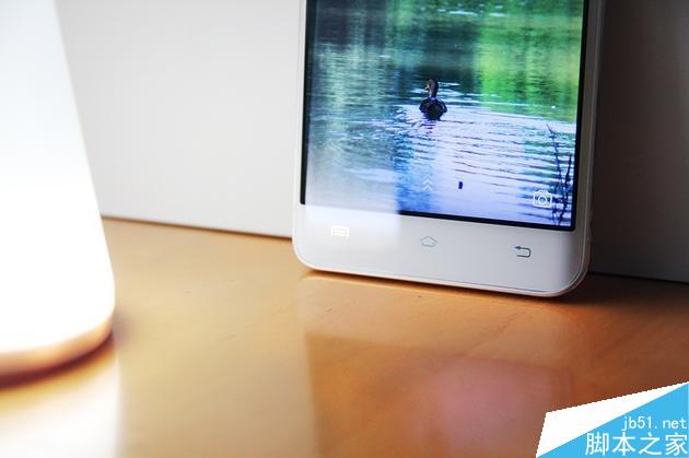 骁龙652曲面屏卖3698!vivo Xplay5首发评测