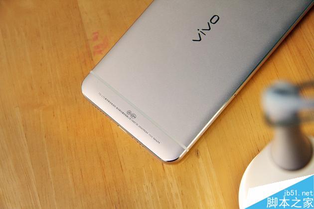 骁龙652曲面屏卖3698!vivo Xplay5首发评测